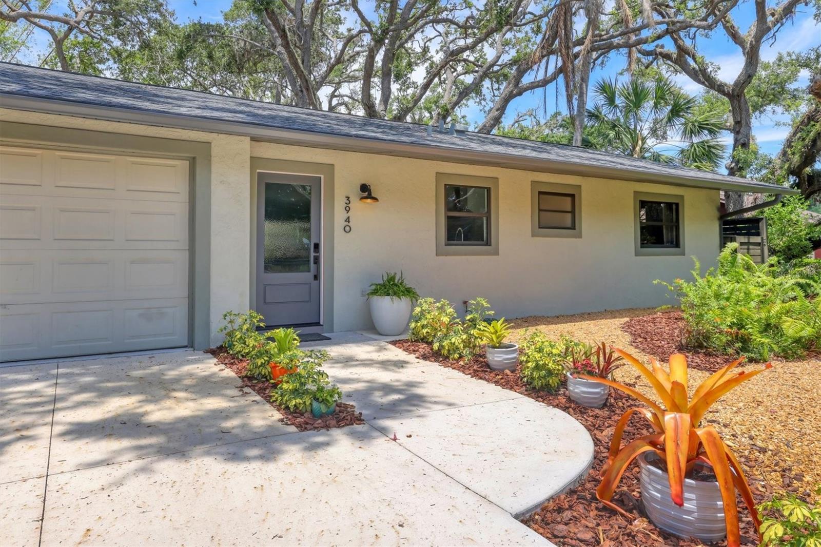 Image 21 of 29 For 3940 Brookside Drive