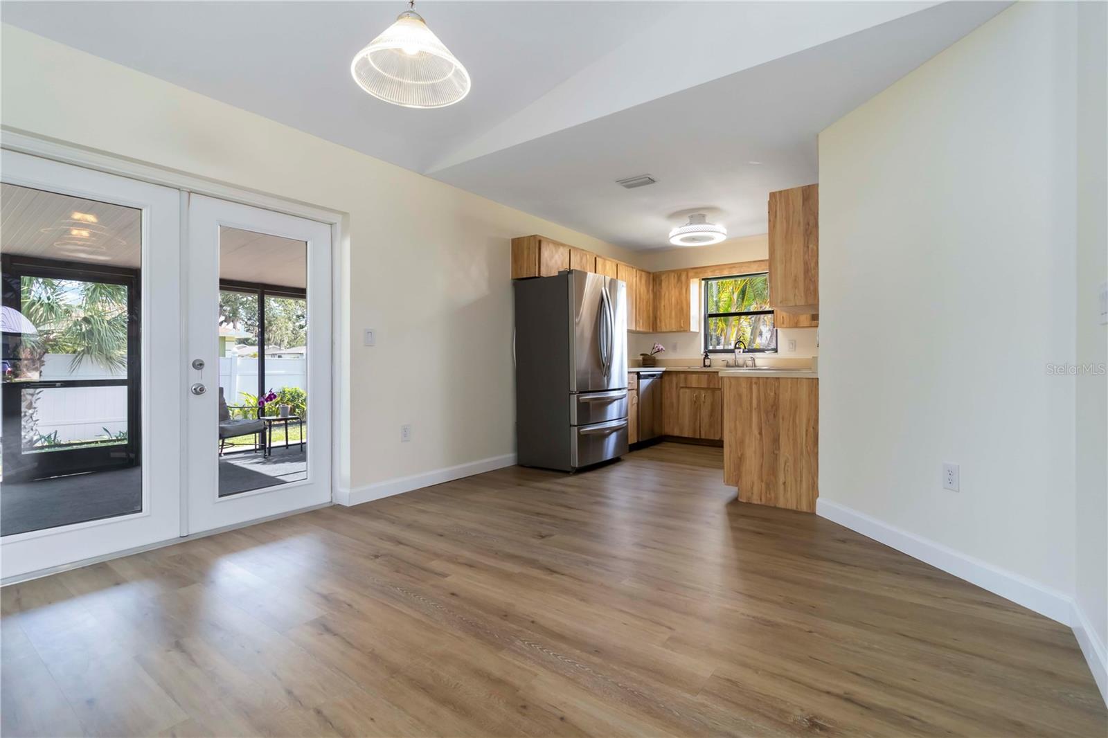 Image 10 of 30 For 2477 Wood Oak Drive