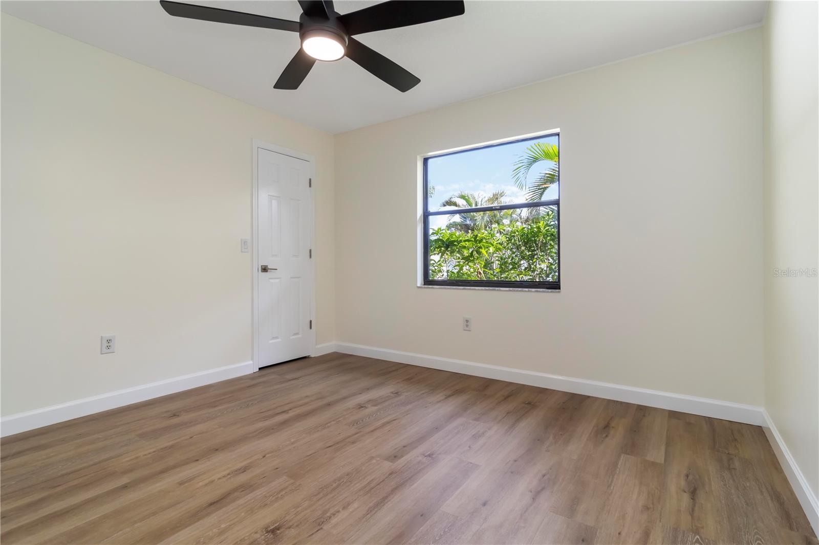 Image 19 of 30 For 2477 Wood Oak Drive