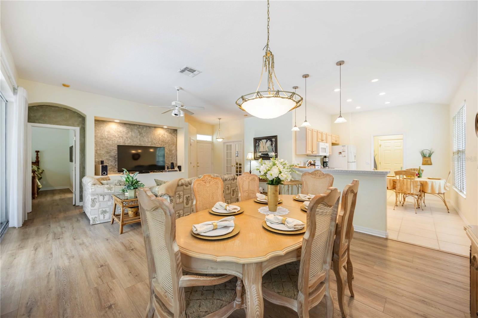 Image 15 of 67 For 706 Misty Pond Court