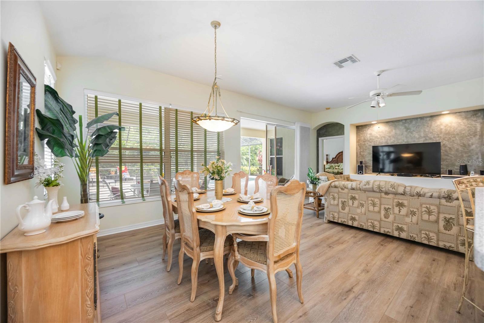 Image 16 of 67 For 706 Misty Pond Court