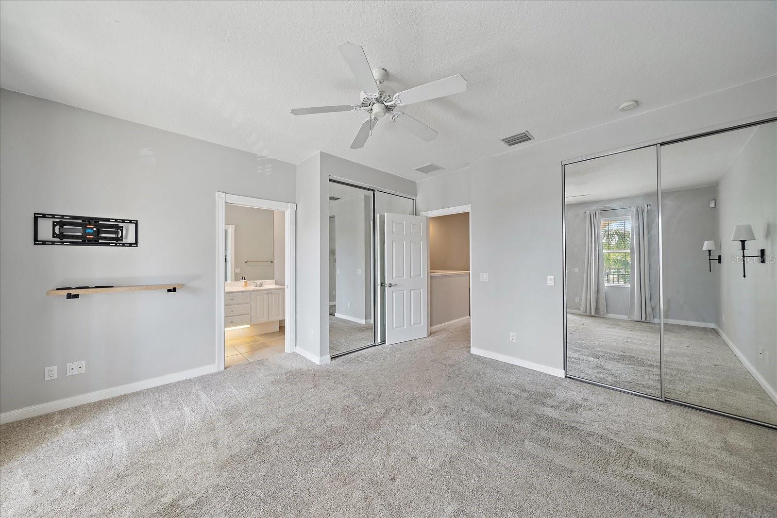 Image 17 of 29 For 1519 Napoli Drive E