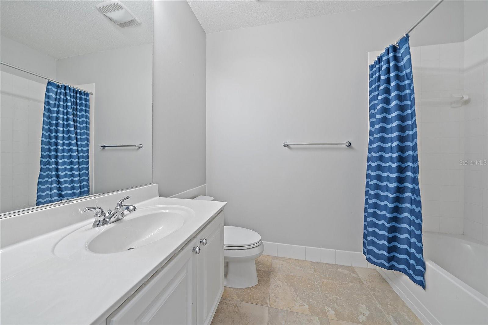 Image 21 of 29 For 1519 Napoli Drive E