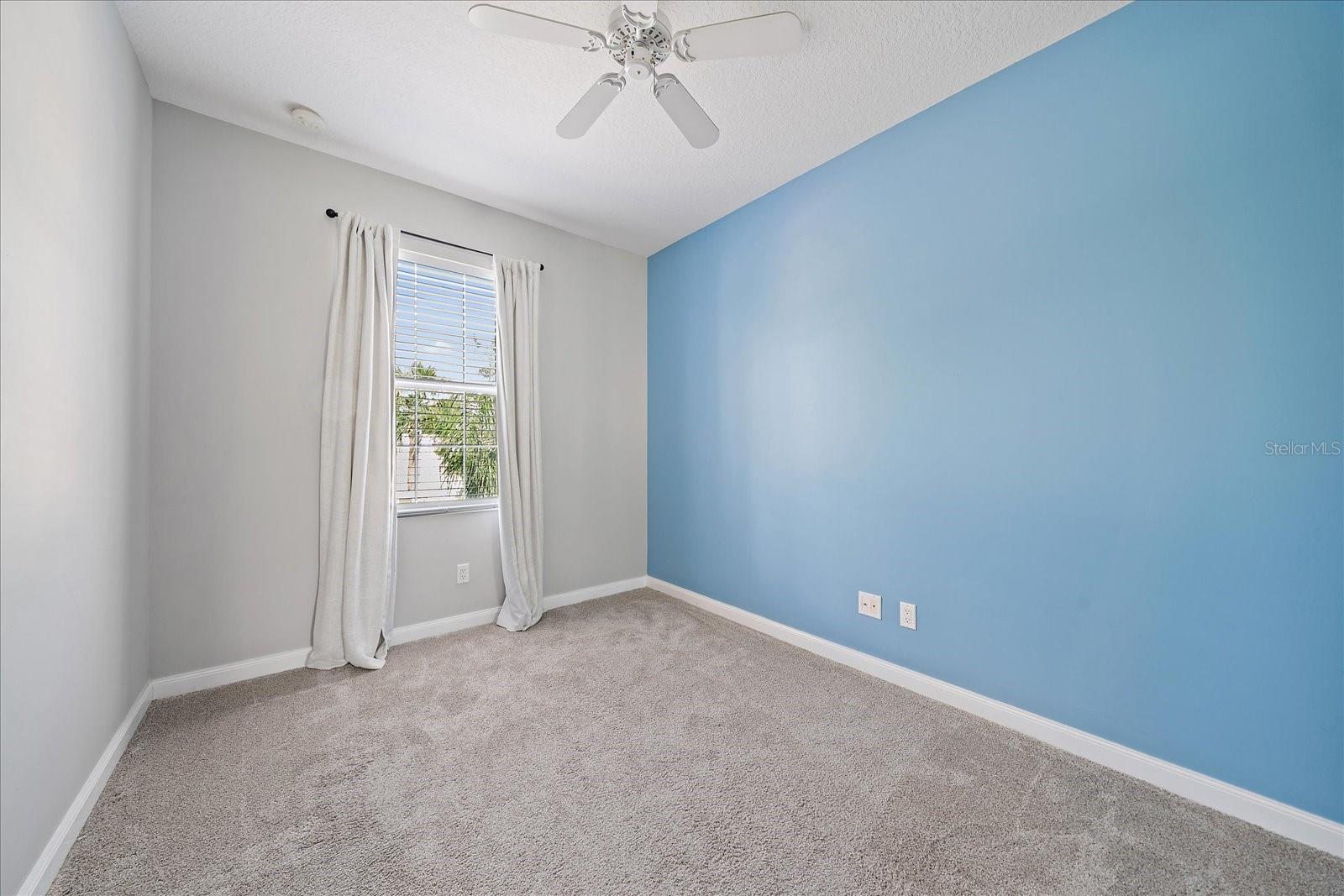 Image 22 of 29 For 1519 Napoli Drive E