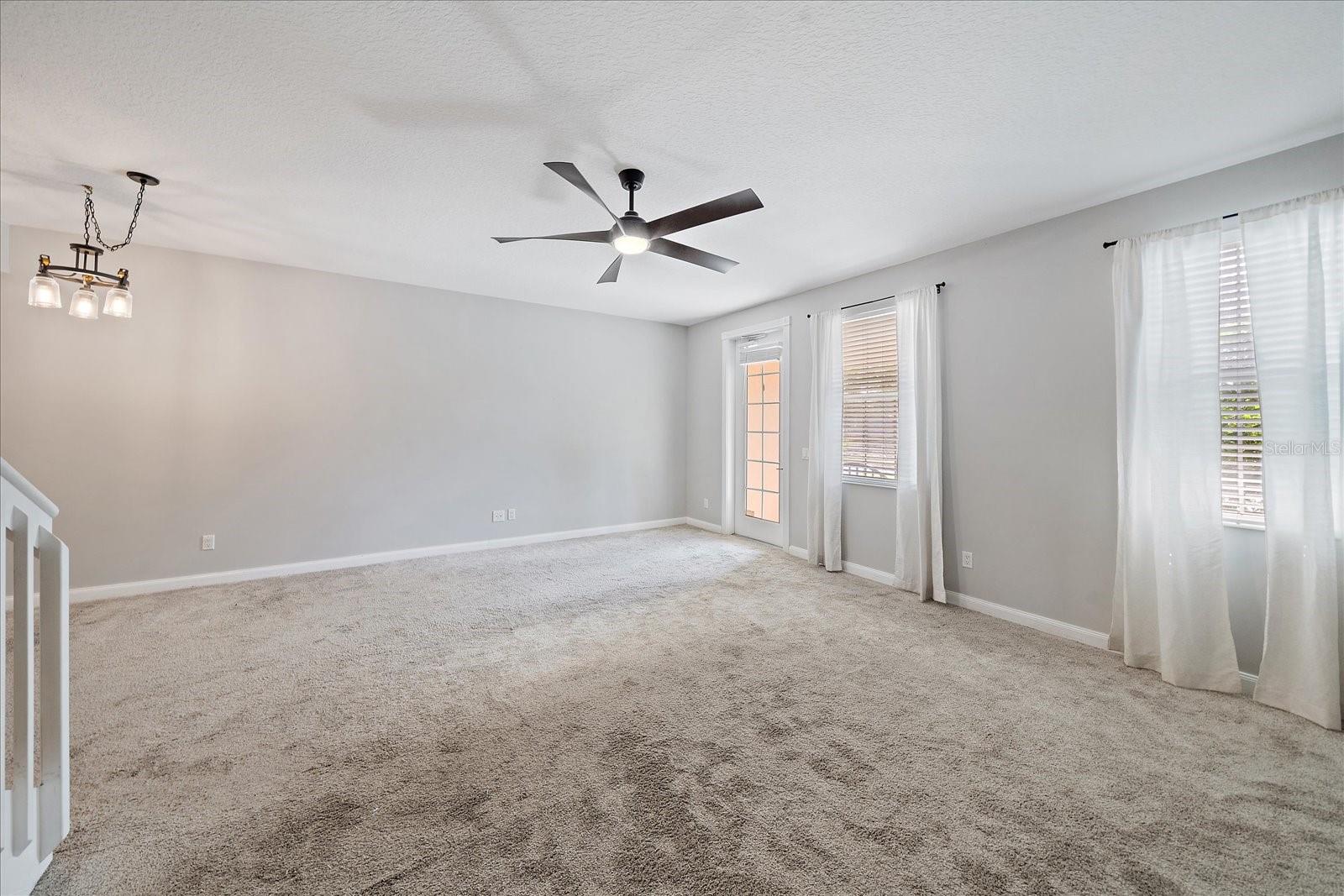 Image 8 of 29 For 1519 Napoli Drive E