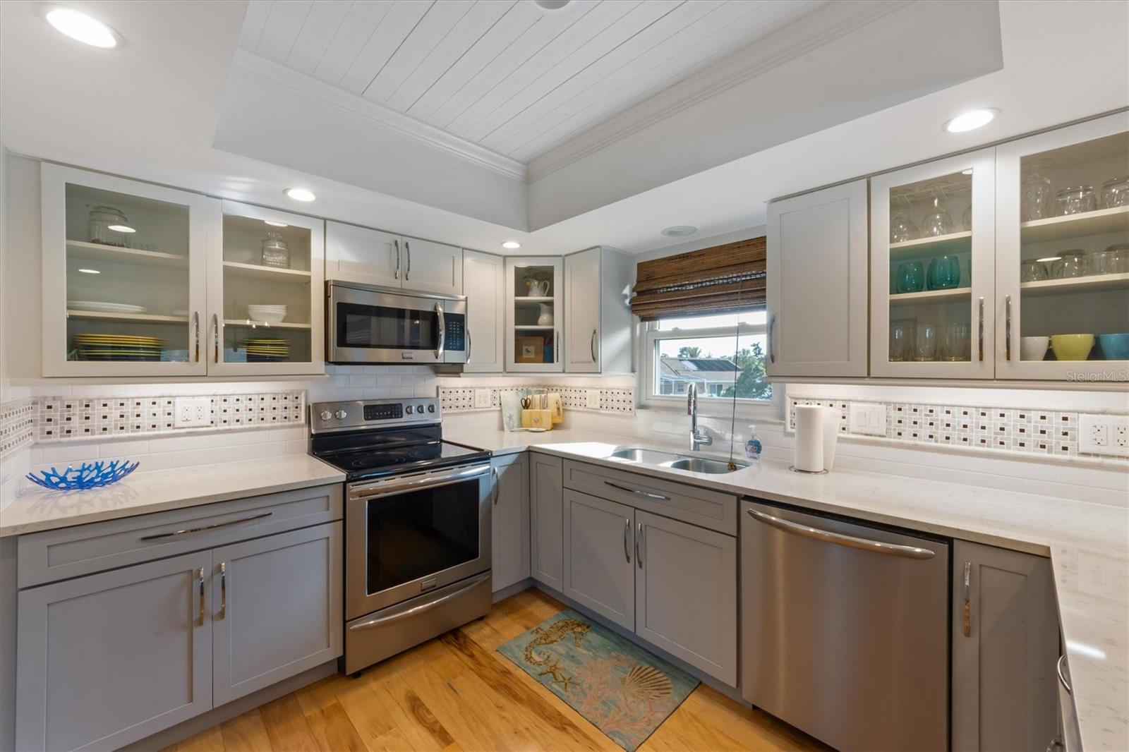 Image 11 of 38 For 221 85th Street