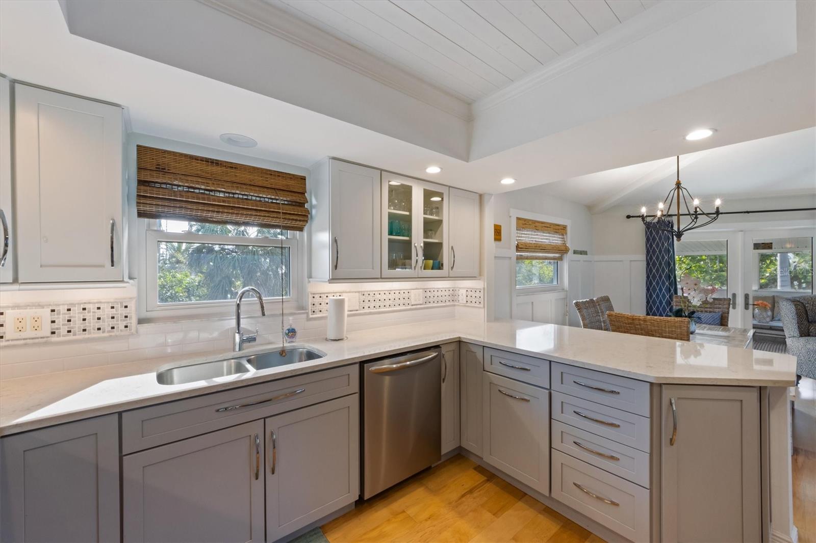 Image 12 of 38 For 221 85th Street