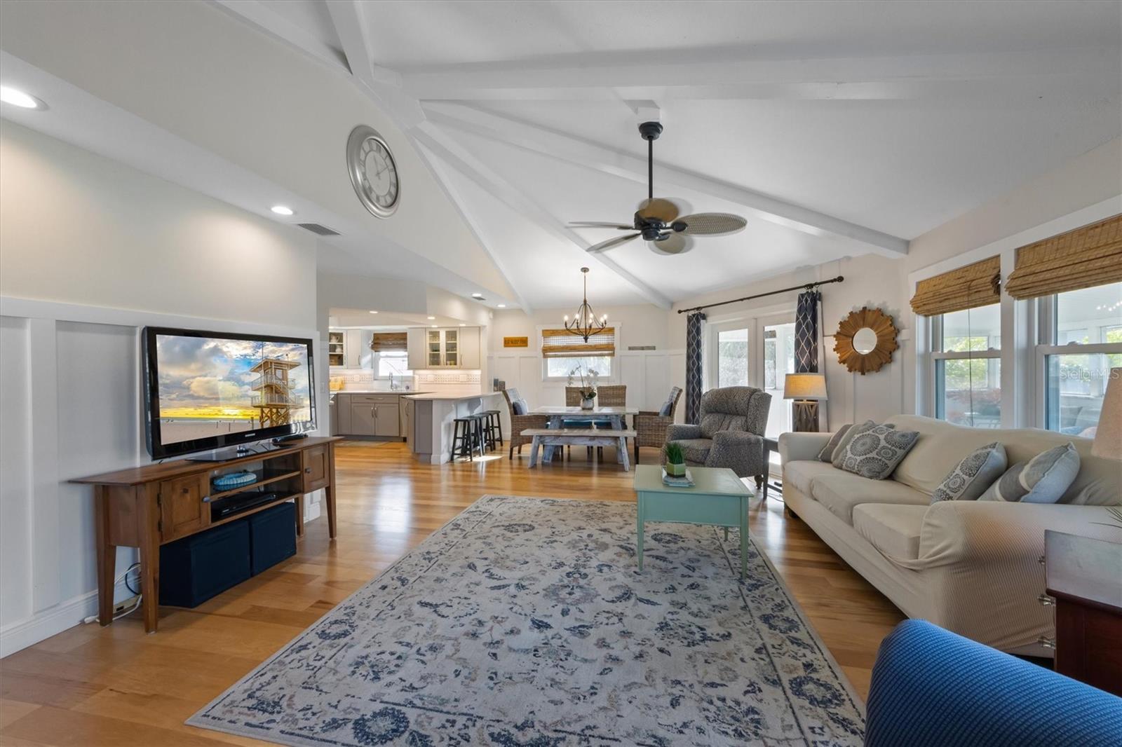 Image 6 of 38 For 221 85th Street