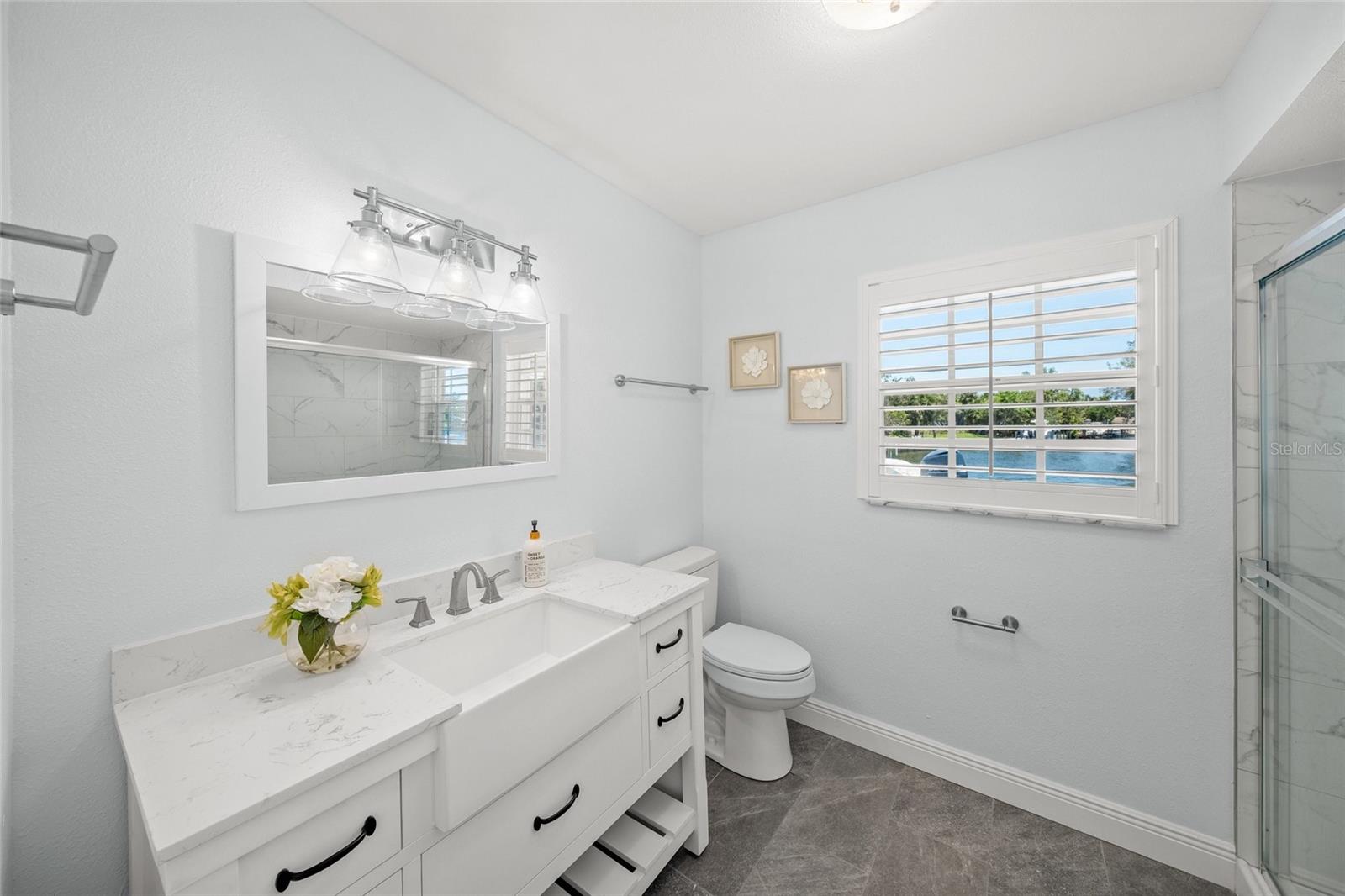 Listing photo id 45 for 572 Commonwealth Lane