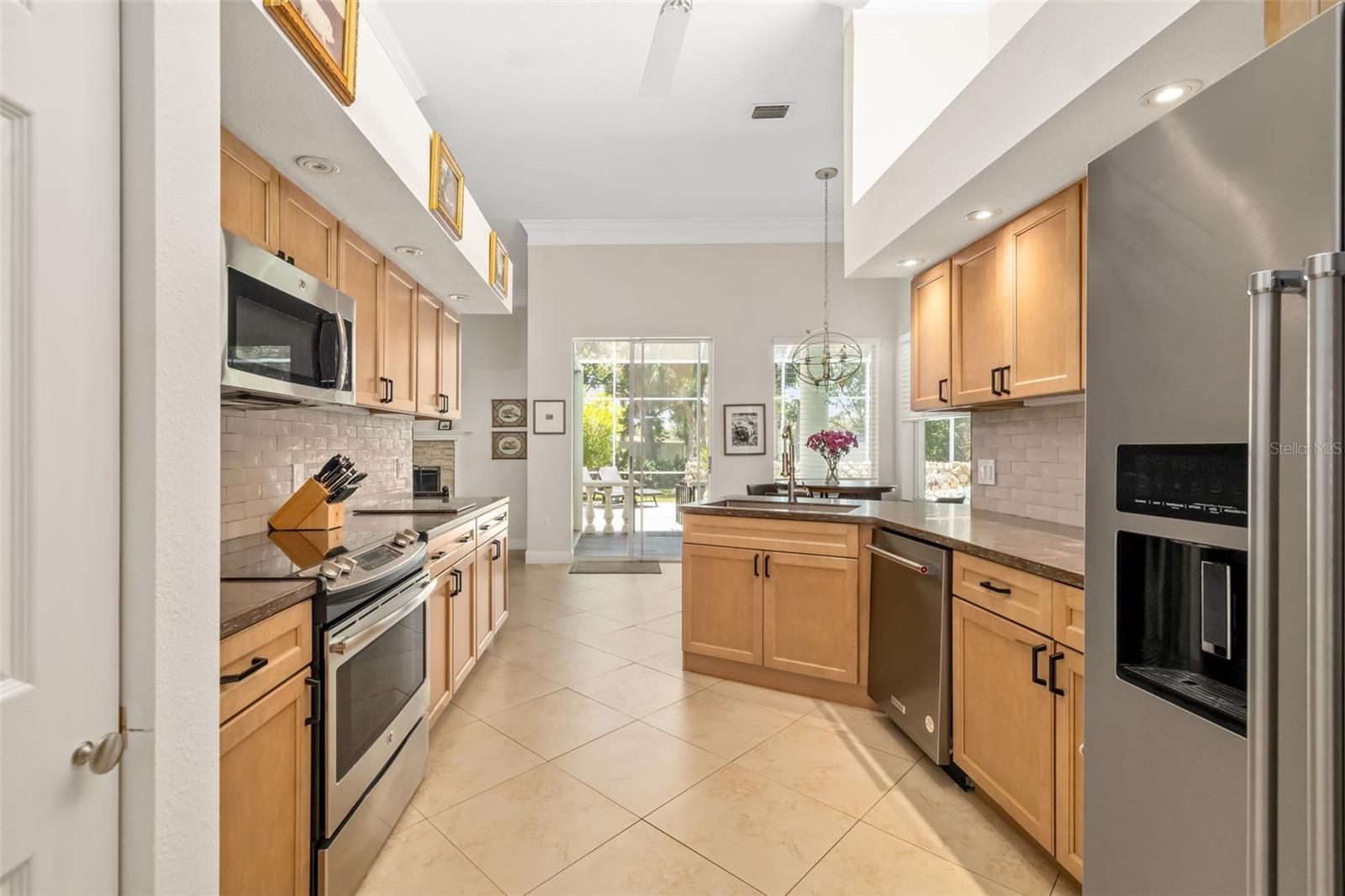 Image 13 of 64 For 3988 Berlin Drive