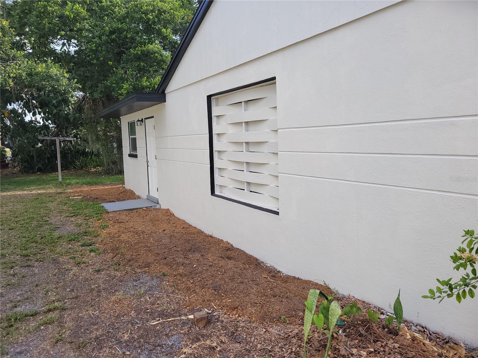 Image 28 of 40 For 1802 19th Avenue W