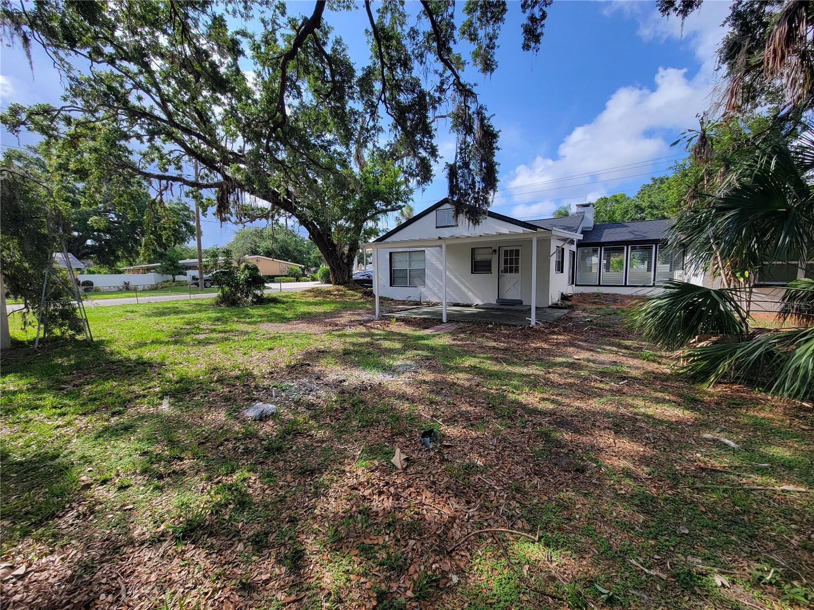 Image 32 of 40 For 1802 19th Avenue W