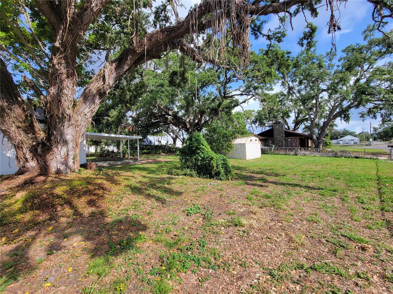 Image 36 of 40 For 1802 19th Avenue W