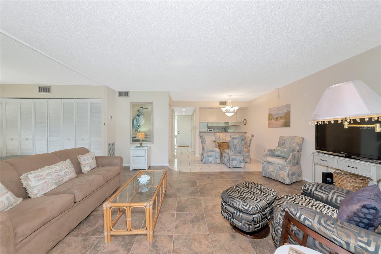 Image 15 of 28 For 4650 Ringwood Meadow  37