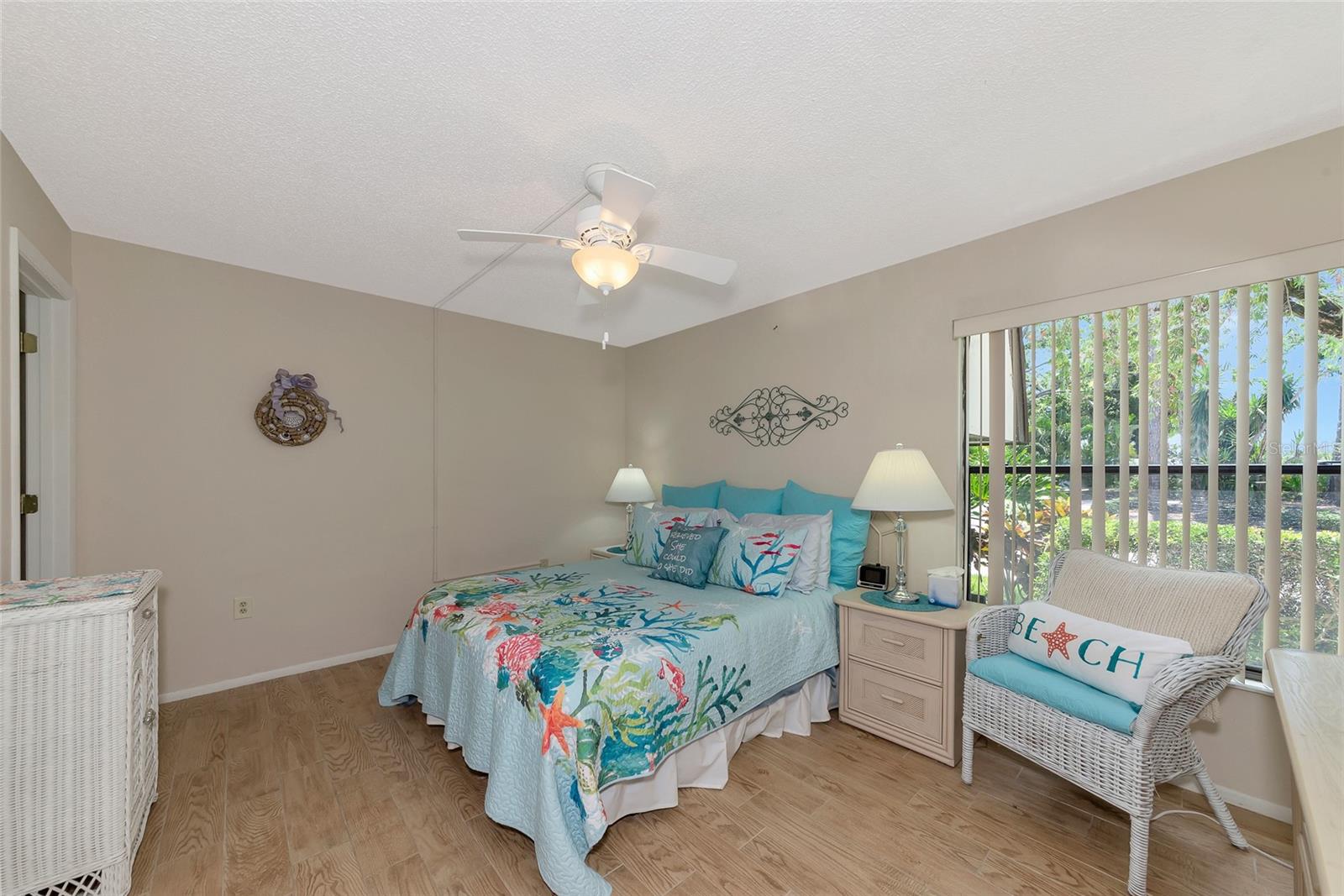 Image 16 of 28 For 4650 Ringwood Meadow  37