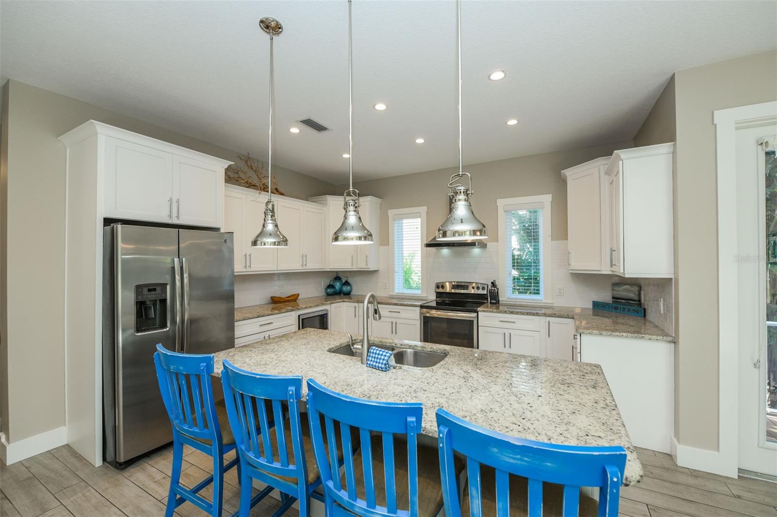 Image 51 of 83 For 211 65th Street