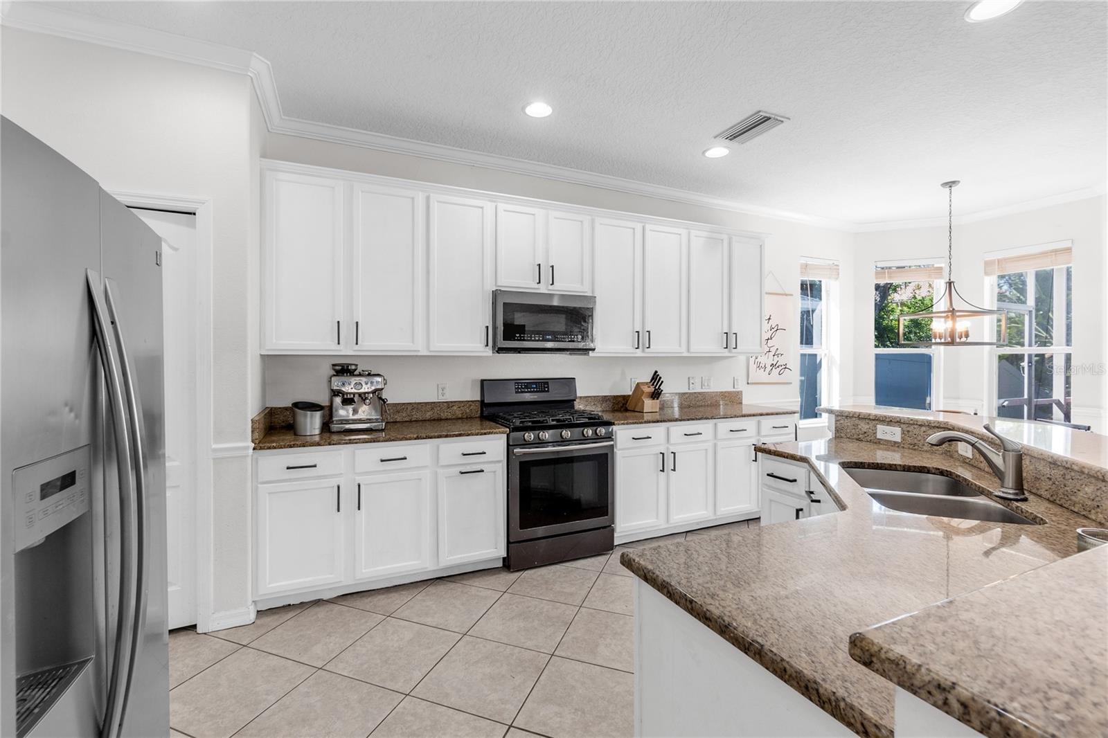 Image 15 of 41 For 6032 36th Court E