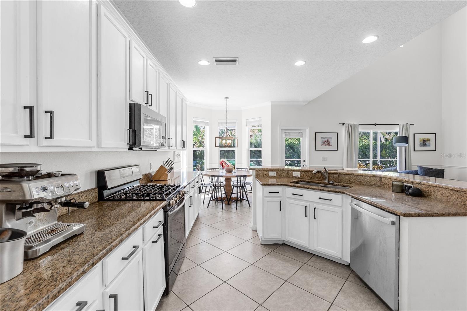 Image 16 of 41 For 6032 36th Court E