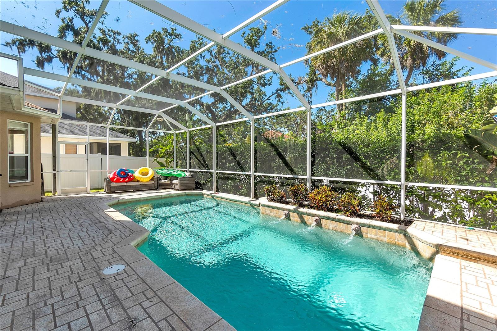 Image 33 of 41 For 6032 36th Court E