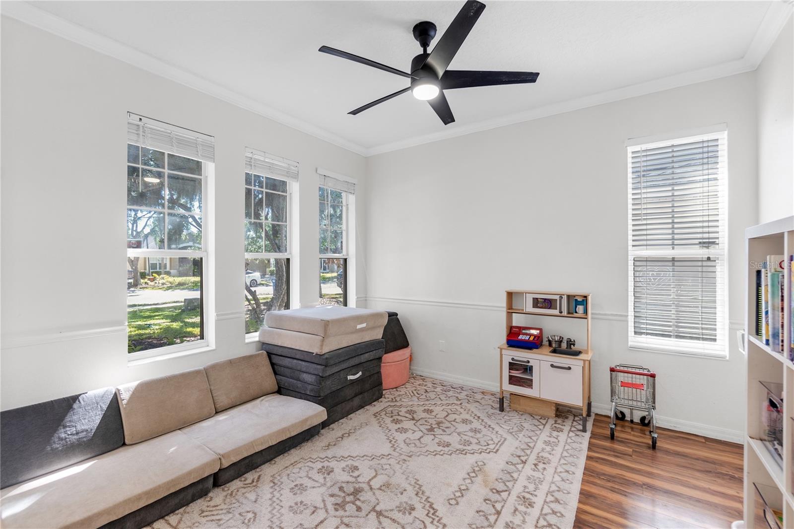 Image 6 of 41 For 6032 36th Court E