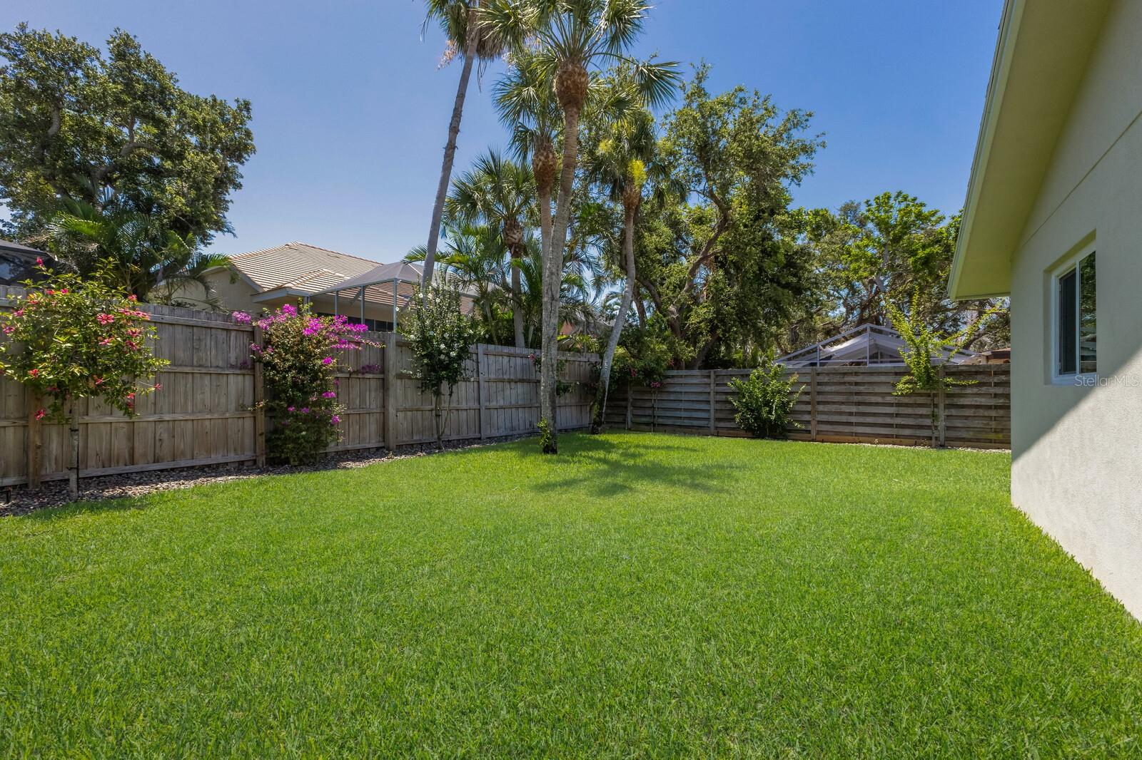 Image 23 of 81 For 5581 Shadow Lawn Drive