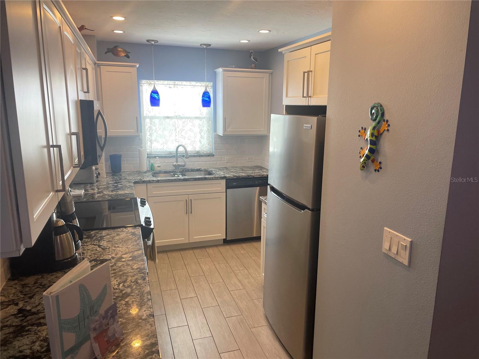 Image 11 of 53 For 110 Vista Hermosa Circle 302b