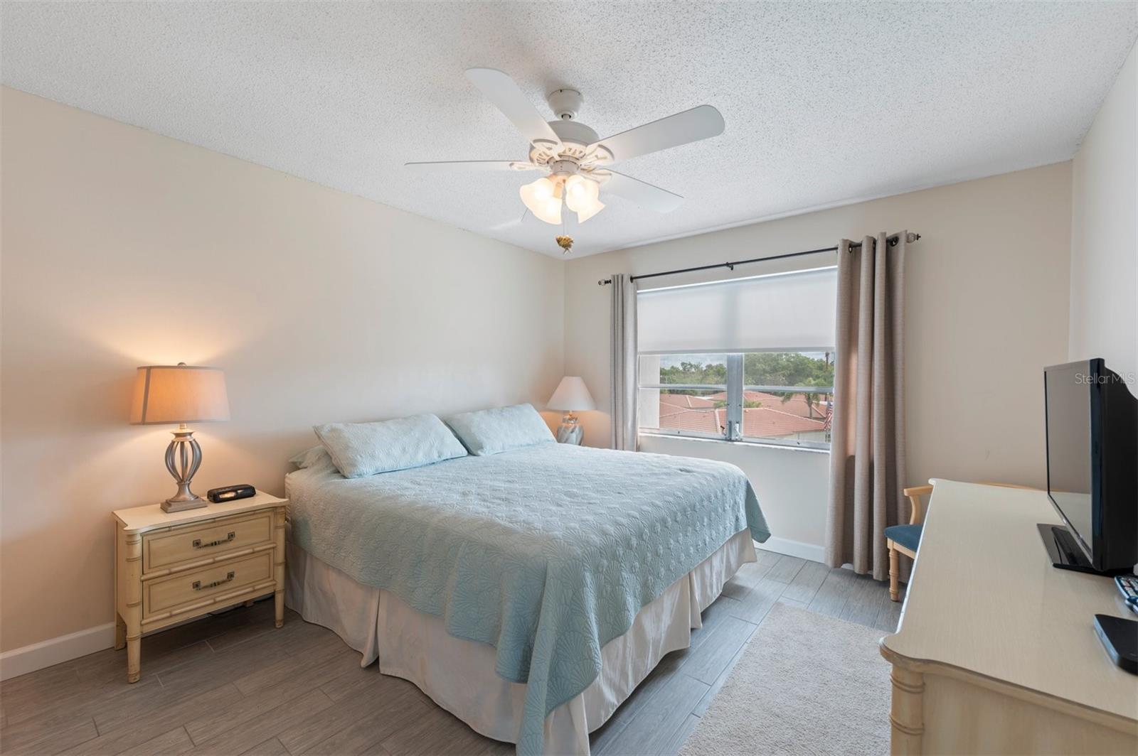 Image 16 of 53 For 110 Vista Hermosa Circle 302b