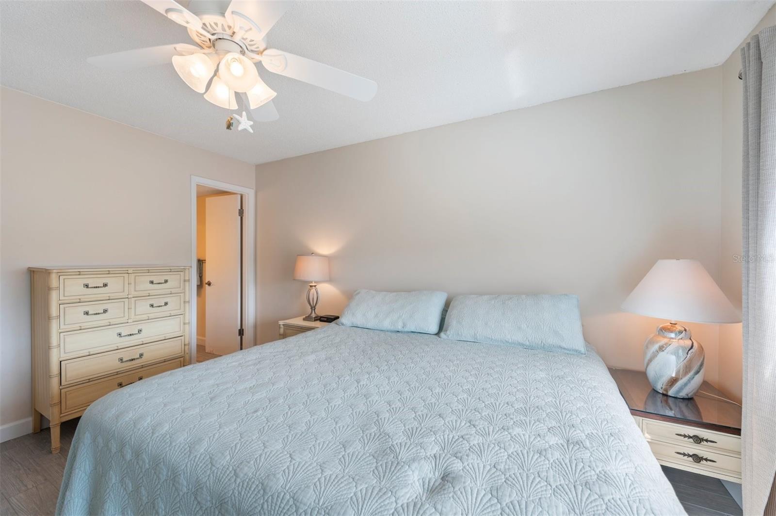 Image 17 of 53 For 110 Vista Hermosa Circle 302b