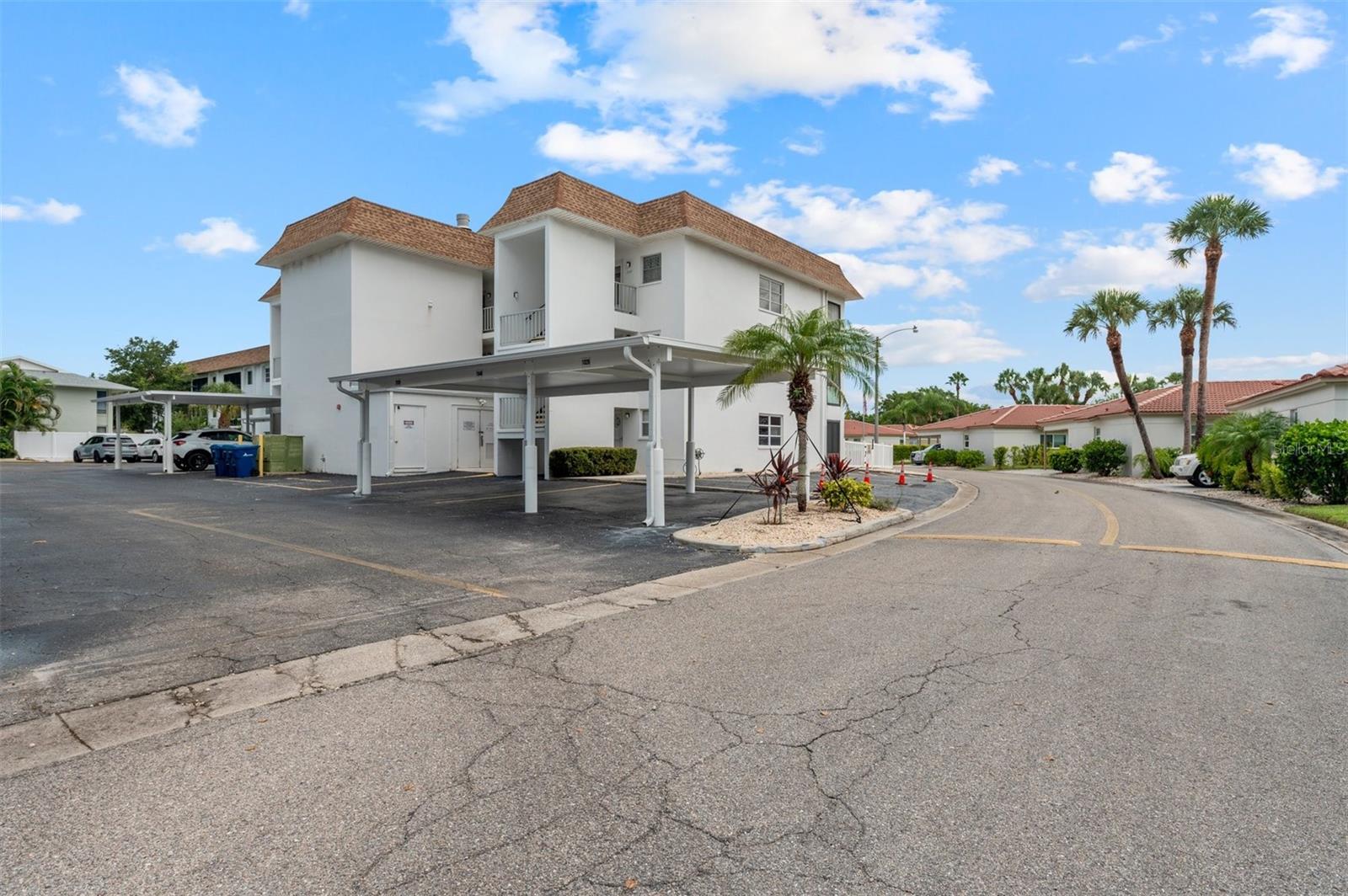 Image 43 of 53 For 110 Vista Hermosa Circle 302b