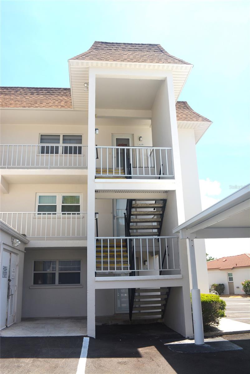 Image 44 of 53 For 110 Vista Hermosa Circle 302b