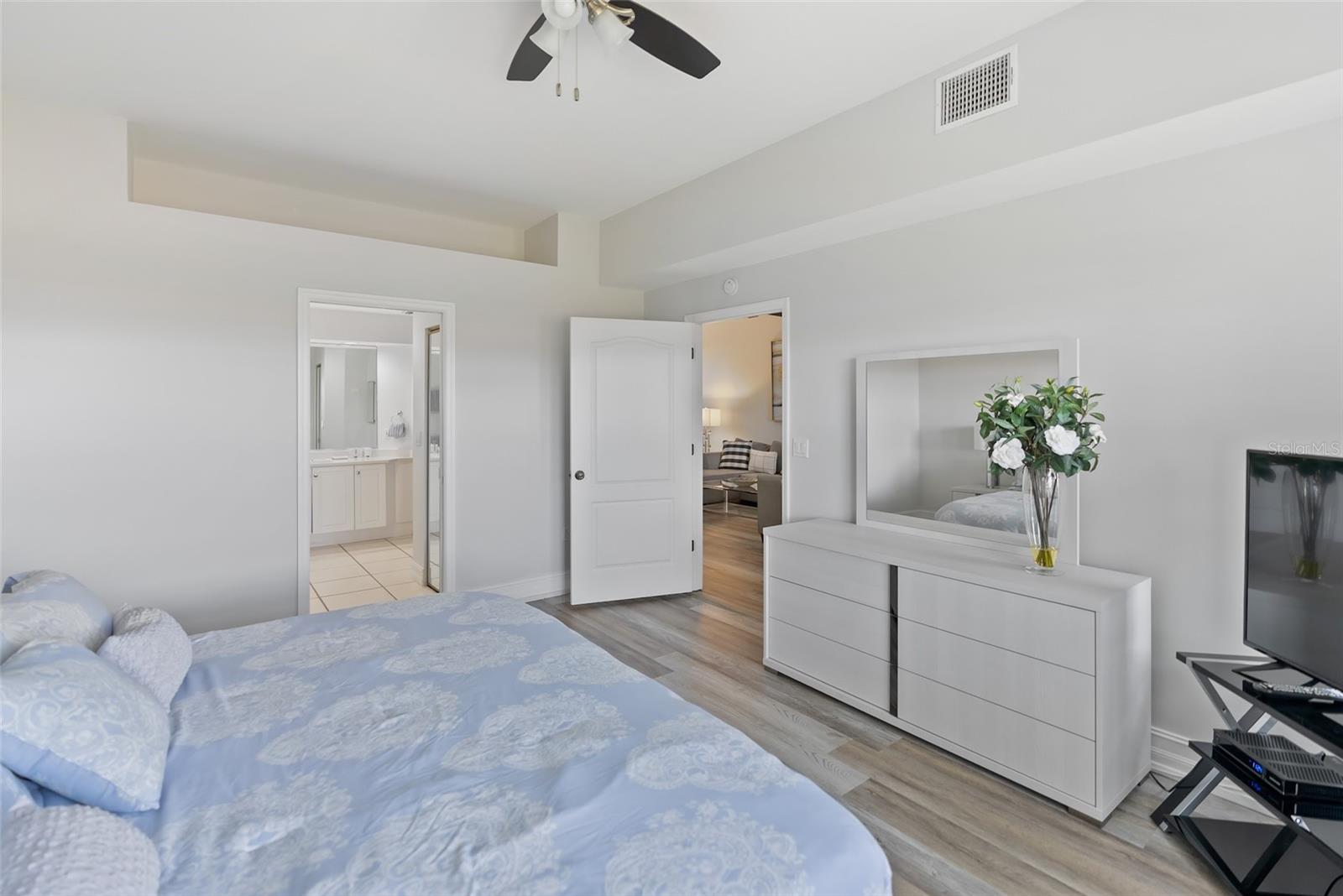 Image 16 of 35 For 3702 54th Drive W 102