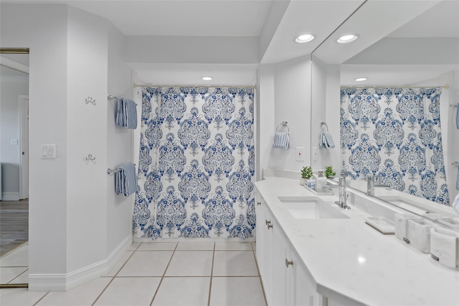 Image 17 of 35 For 3702 54th Drive W 102