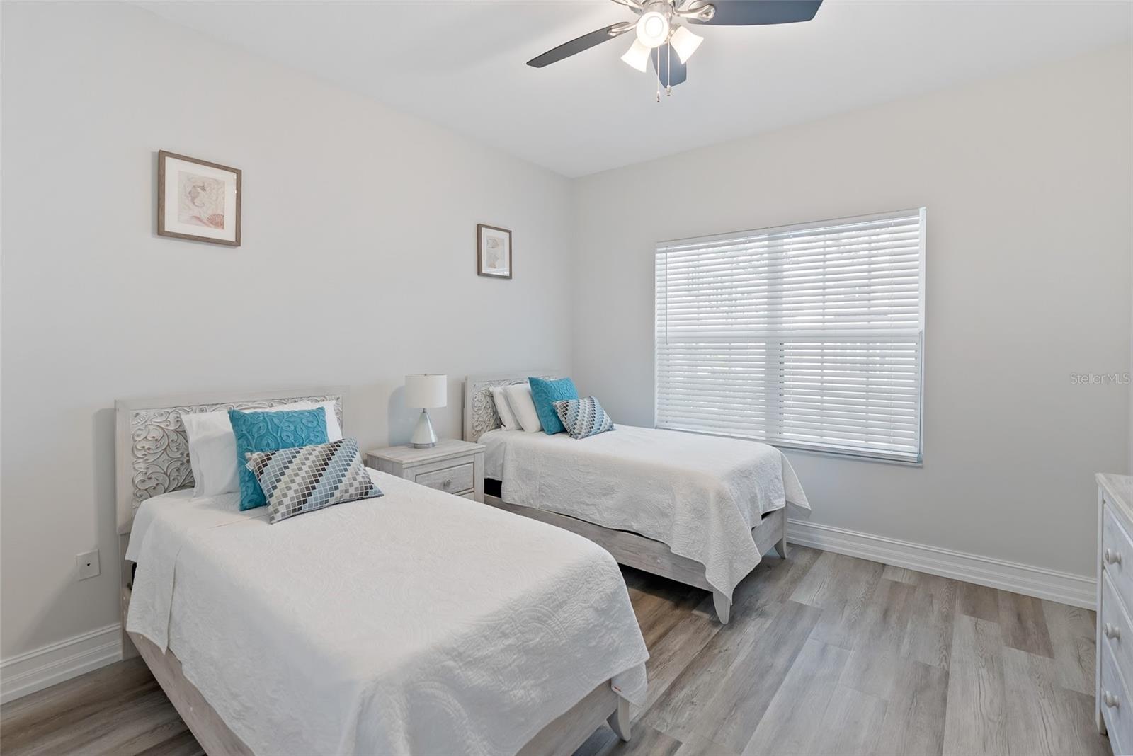 Image 20 of 35 For 3702 54th Drive W 102