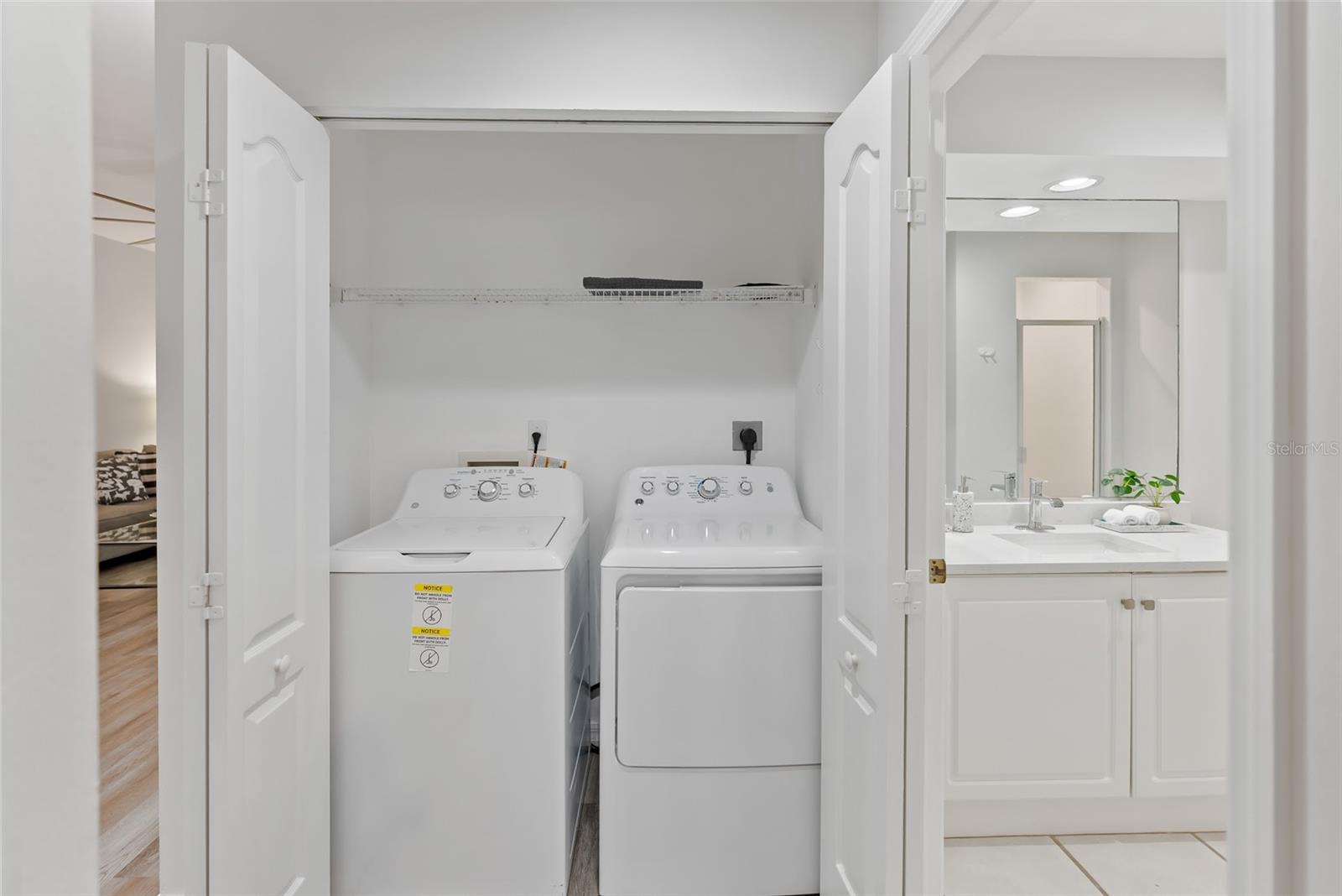 Image 24 of 35 For 3702 54th Drive W 102