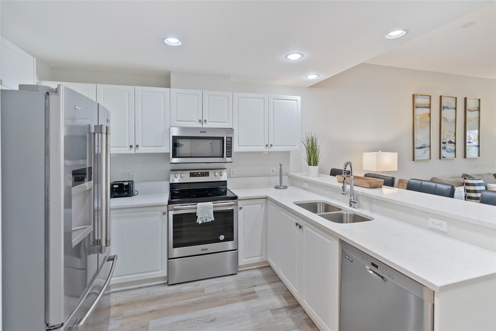 Image 9 of 35 For 3702 54th Drive W 102