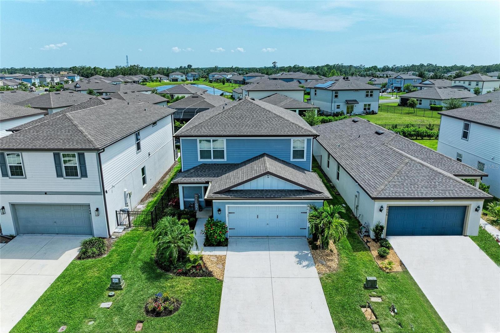 Image 2 of 70 For 8940 Royal River Circle