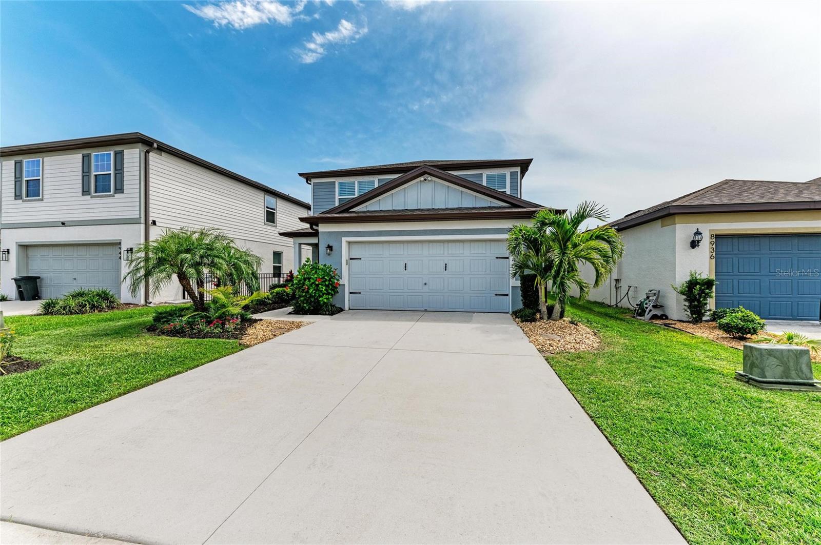 Image 5 of 70 For 8940 Royal River Circle