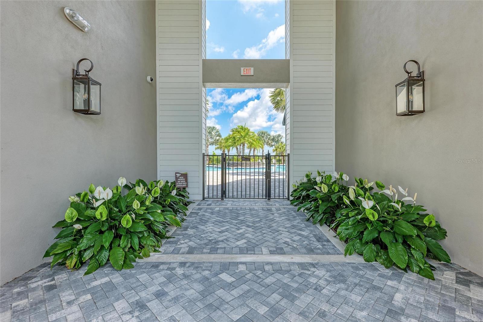 Image 64 of 70 For 8940 Royal River Circle