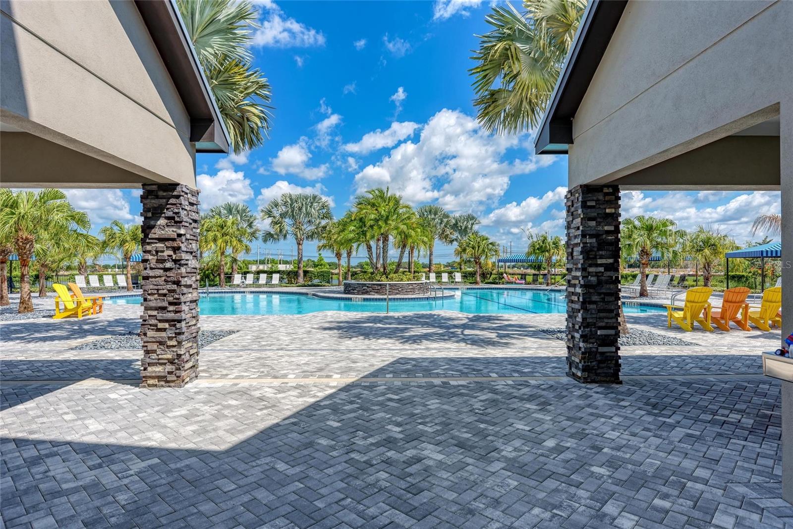 Image 65 of 70 For 8940 Royal River Circle