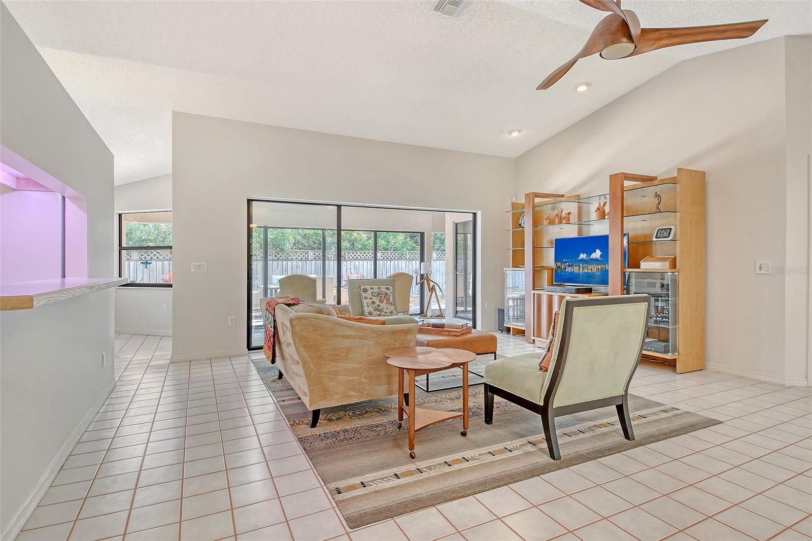 Image 10 of 53 For 4137 Woodview Drive