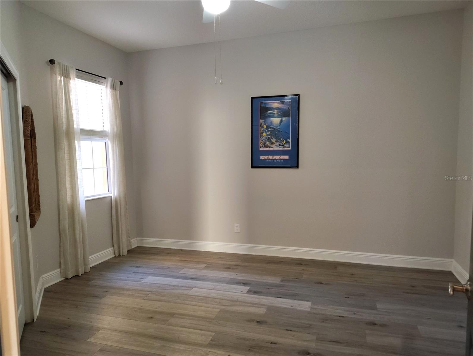 Image 33 of 79 For 1241 Riverscape Street B