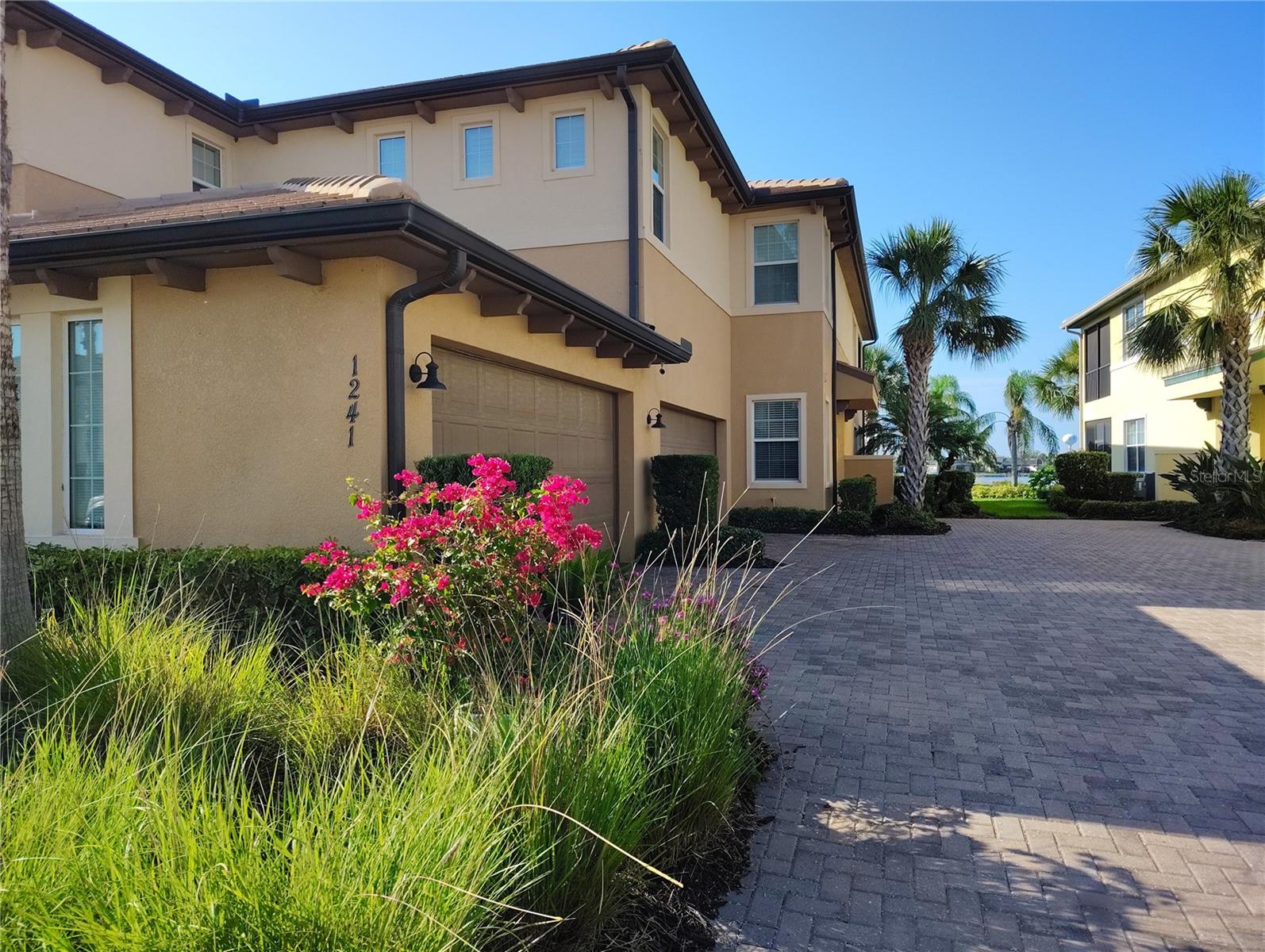 Image 4 of 79 For 1241 Riverscape Street B