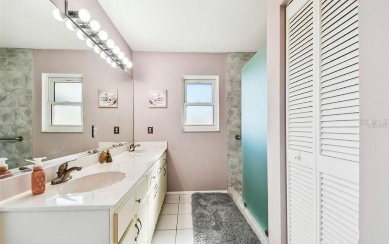 Image 11 of 24 For 3352 Papaya Road