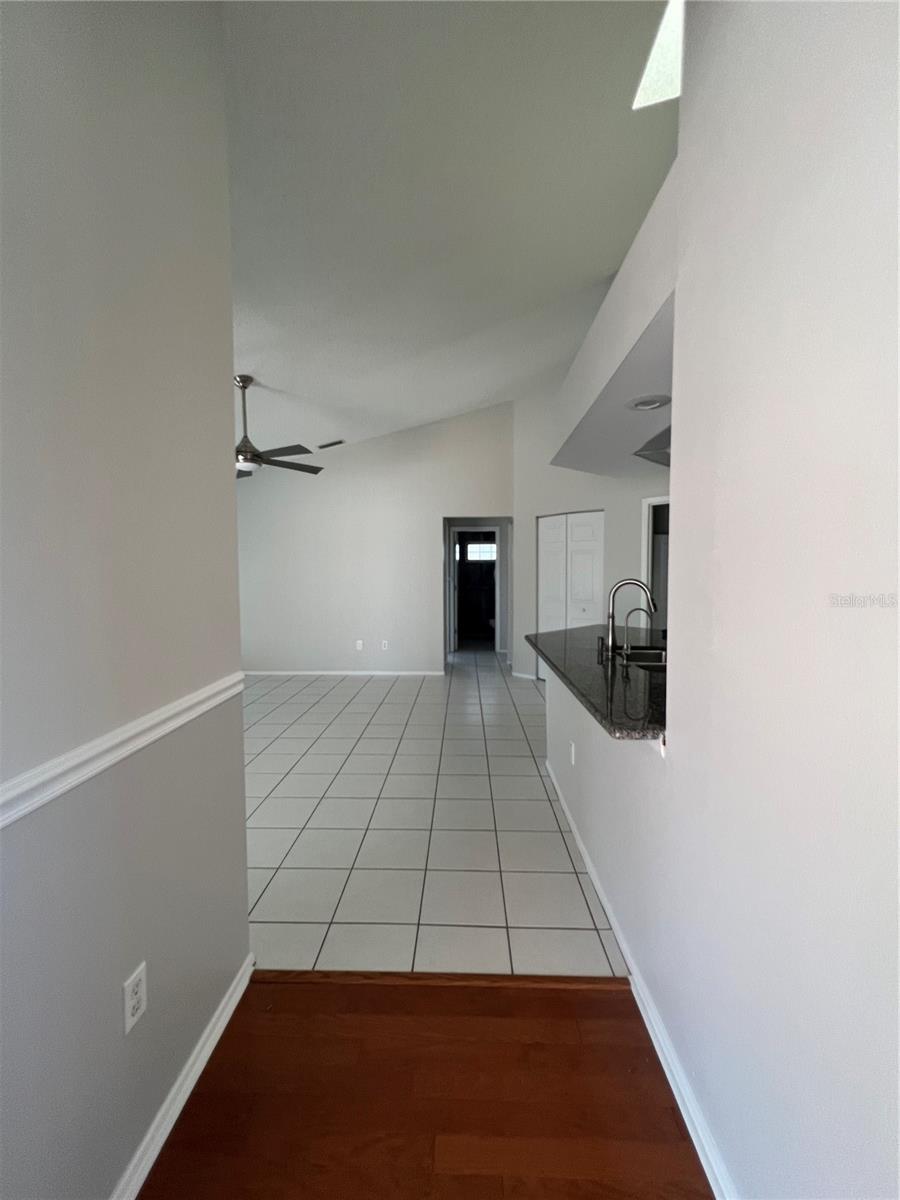 Image 12 of 24 For 3352 Papaya Road