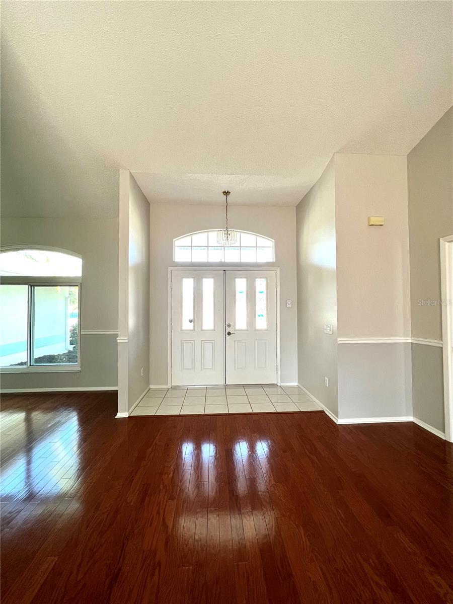 Image 3 of 24 For 3352 Papaya Road
