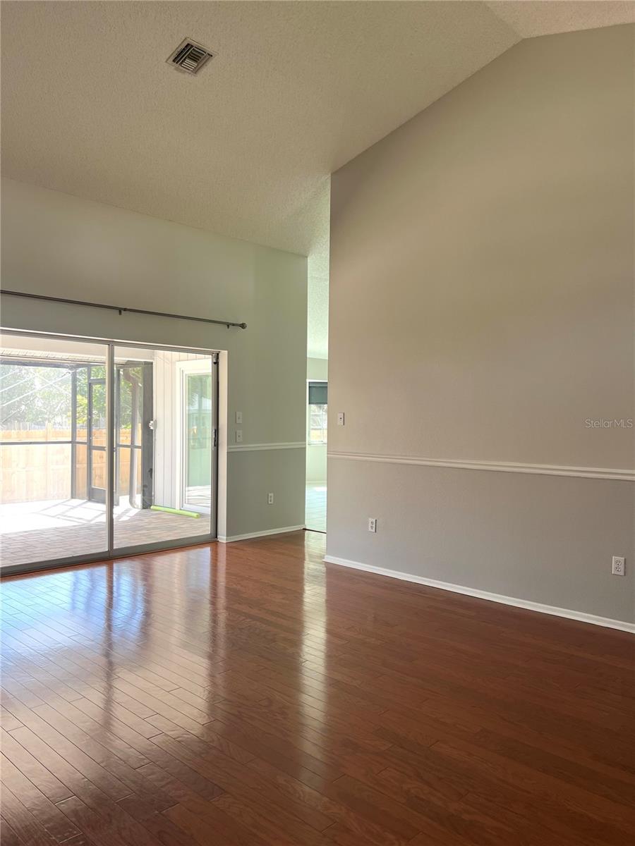 Image 9 of 24 For 3352 Papaya Road