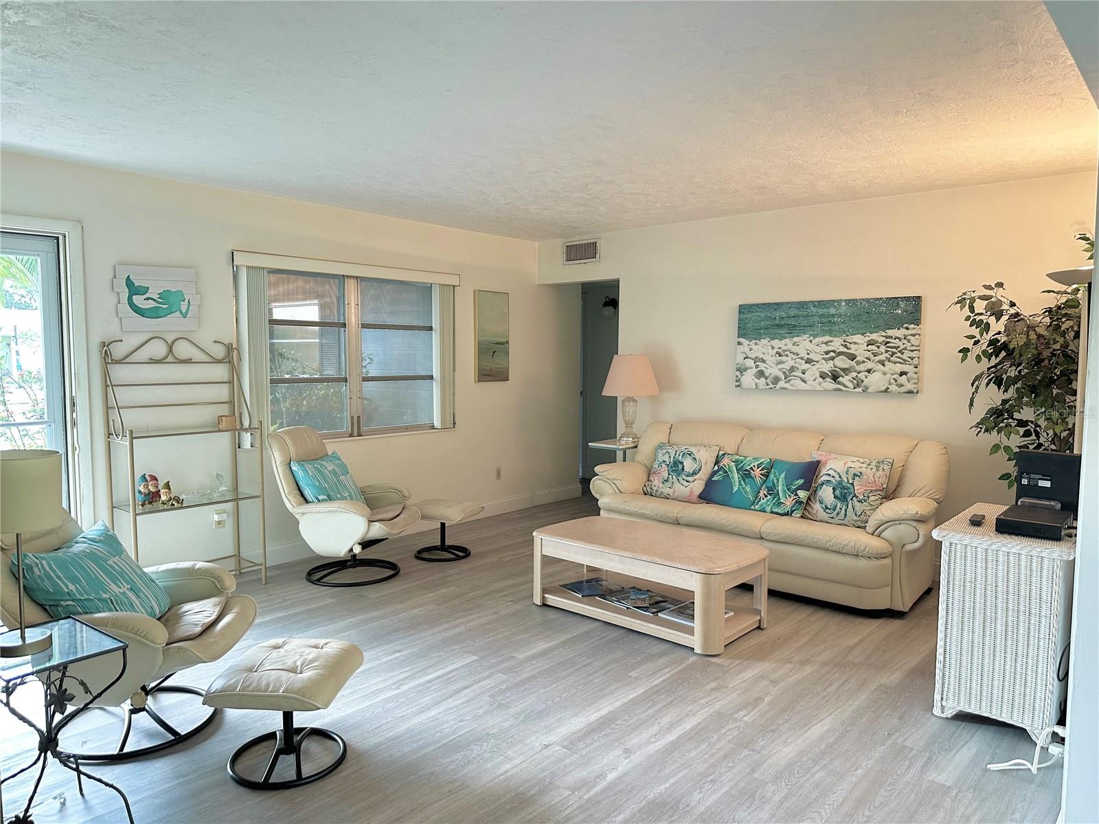Image 3 of 22 For 2619 Clipper Ship Way