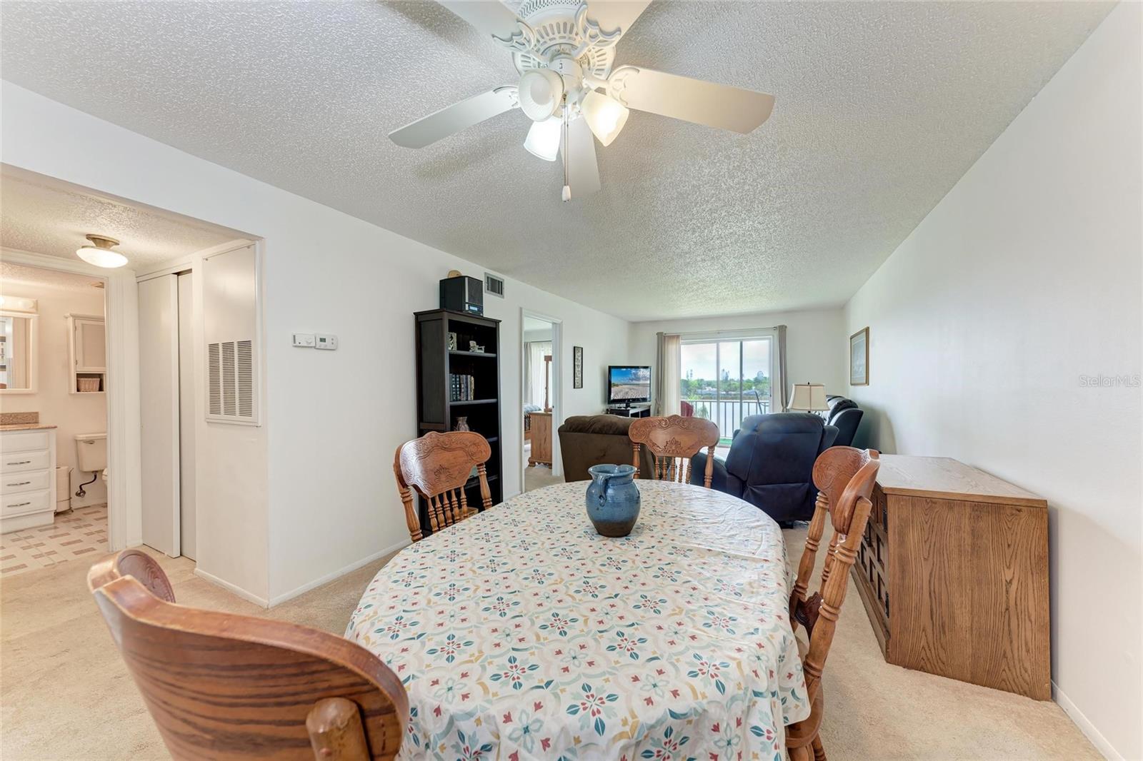 Image 11 of 29 For 3801 Lake Bayshore Drive H413