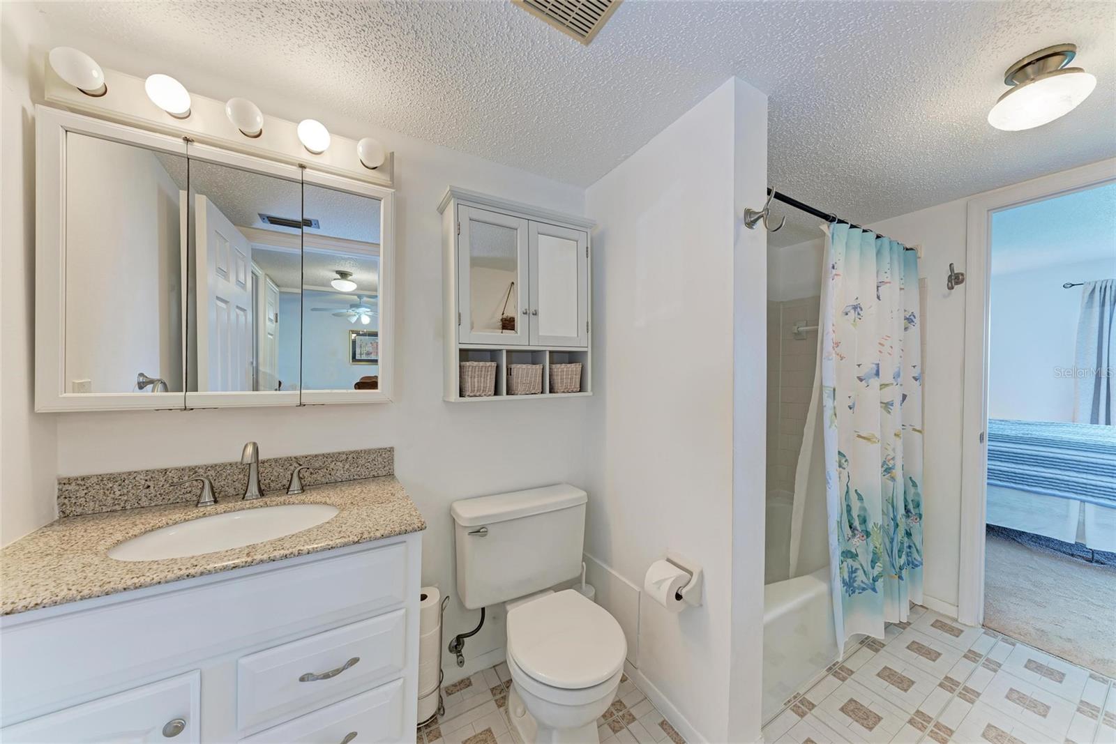 Image 18 of 29 For 3801 Lake Bayshore Drive H413