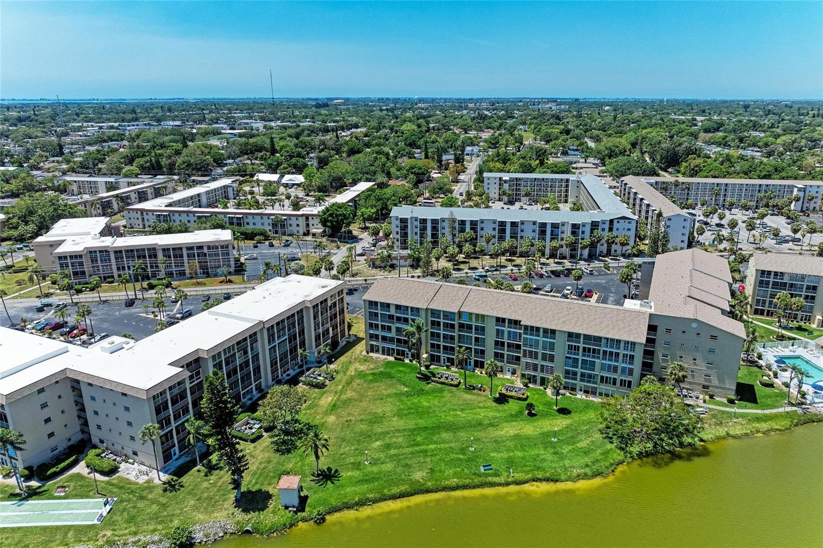 Image 27 of 29 For 3801 Lake Bayshore Drive H413